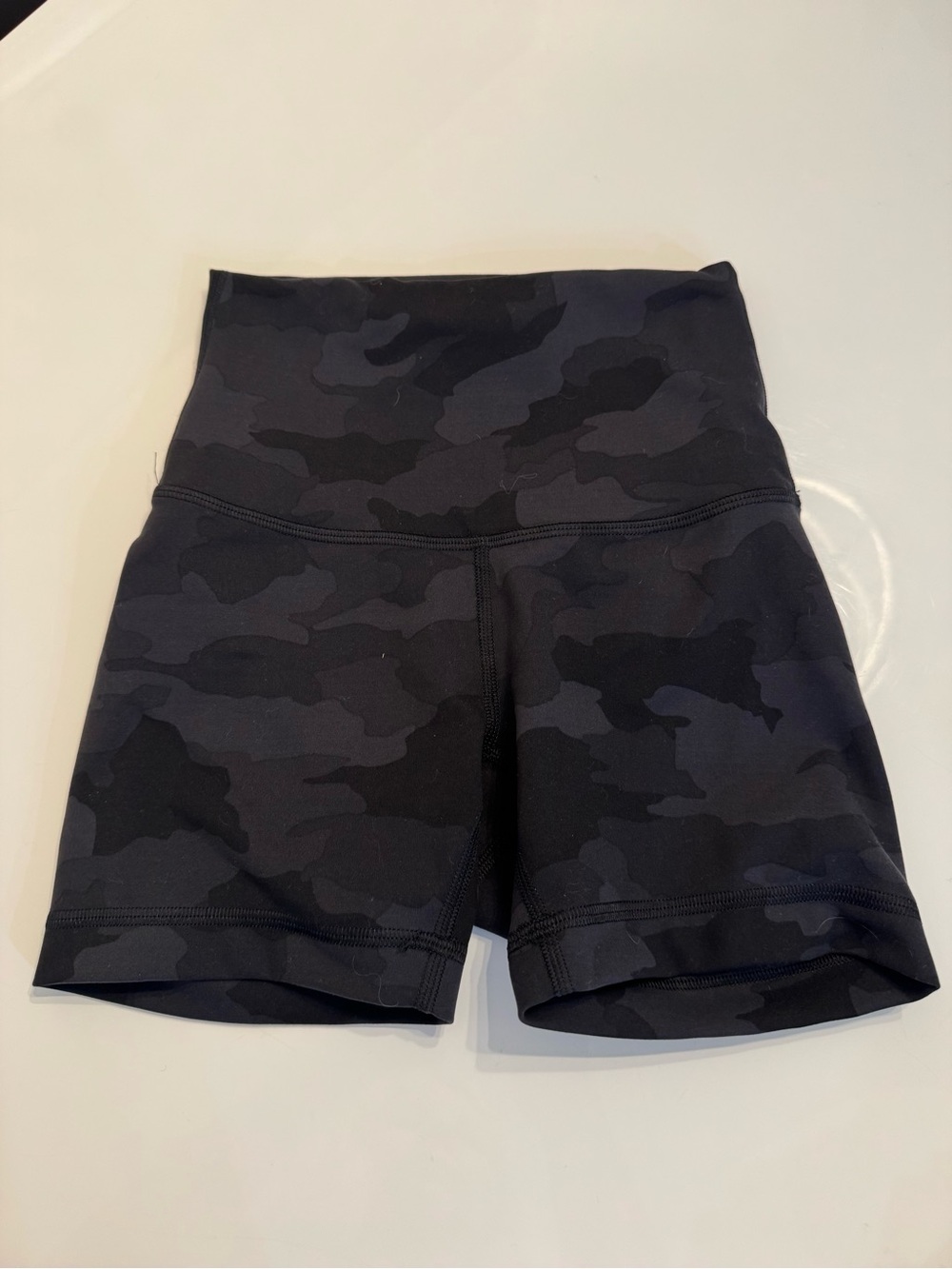 Size 0 Lululemon athletica Black Camo High-Rise Athletic Shorts